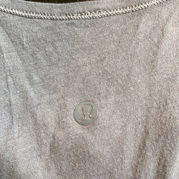 Lululemon muscle tank | size unknown - Picture 3 of 4